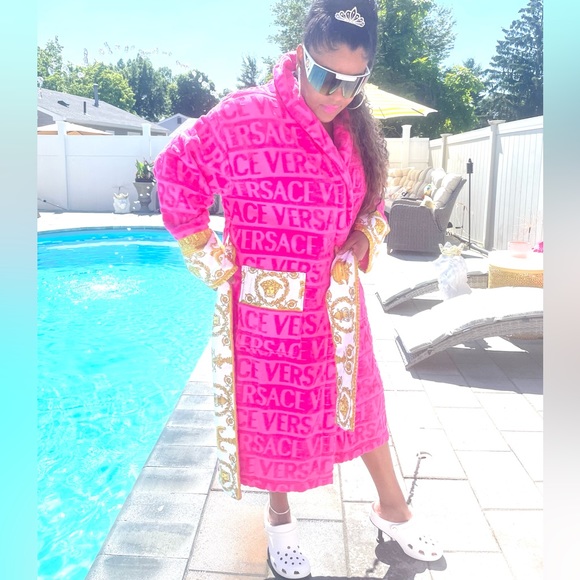 LIKE TO BE NOTIFIED FOR MY LIVE SHOW! - Picture 2 of 10